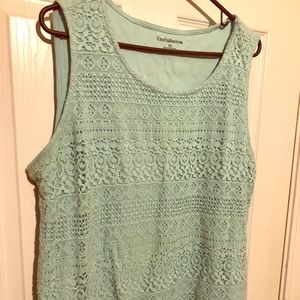 Cute tank with crochet front